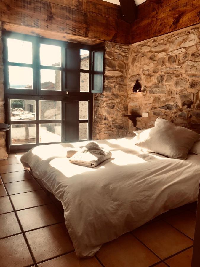 The Pilgrim Stone - Vegan B&B Rabanal del Camino Esterno foto